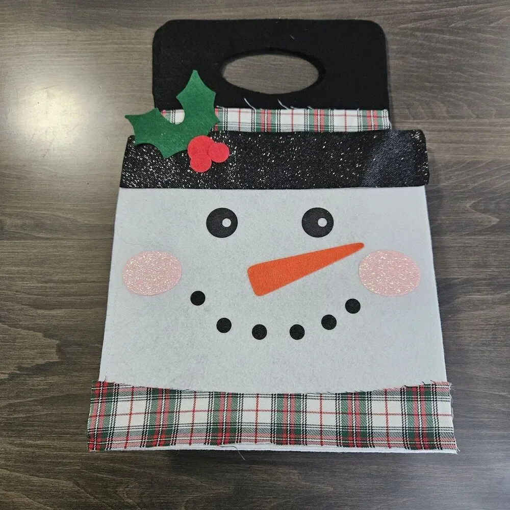Whimsical Snowman Felt Gift Bag - Festive Holiday Decor with Plaid Accents